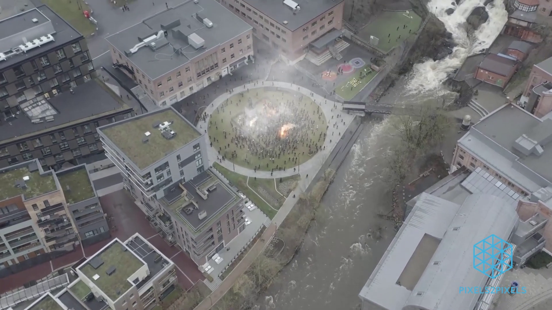 Large-Scale Crowd Simulation 2